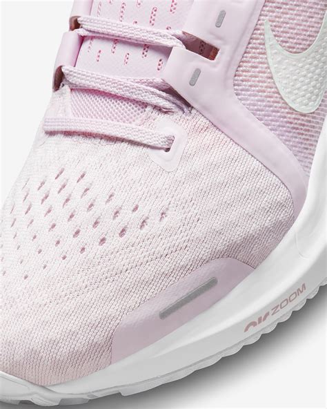 nike vomero 16 women's.